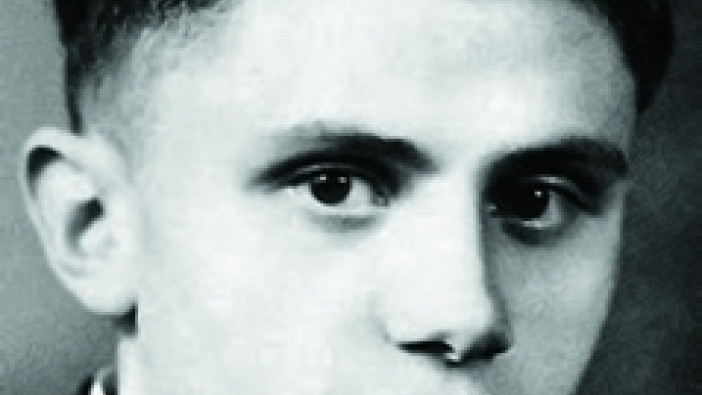 LA VIDA DEL PAPA BENEDICTO XVI