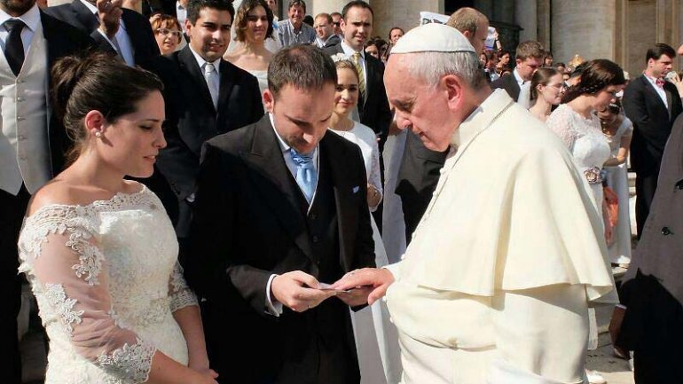 8 consejos del Papa Francisco para tener éxito en el matrimonio