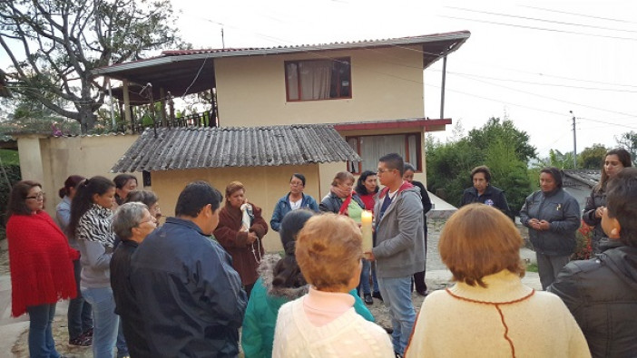 Seminario de Vida en la Misericordia en Albán, con las comunidades  de Cristo Te Sana 