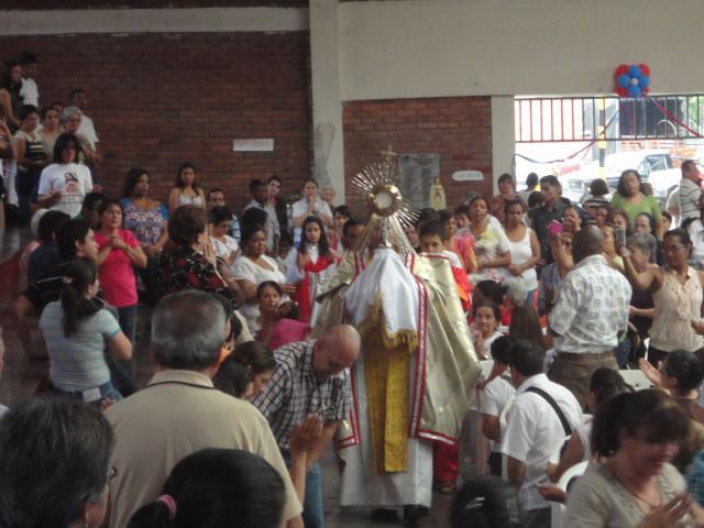 fiesta-cali-06.jpg