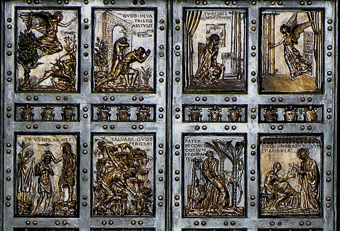 primeros-8-paneles-de-la-puerta-santa